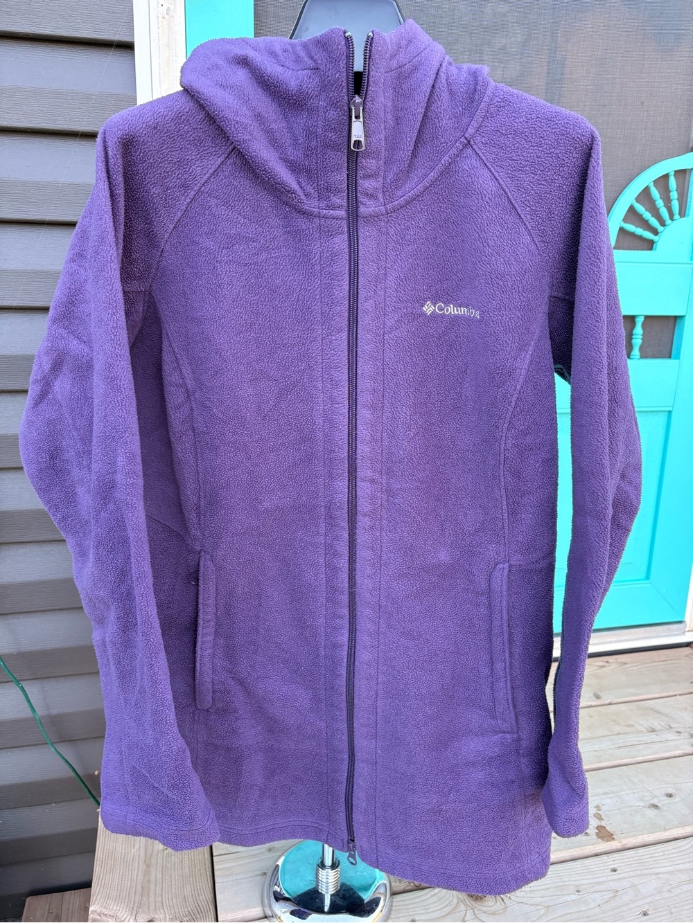 Columbia Women’s  Full-Zip Fleece Jacket with Hood. Size large. Grape colour